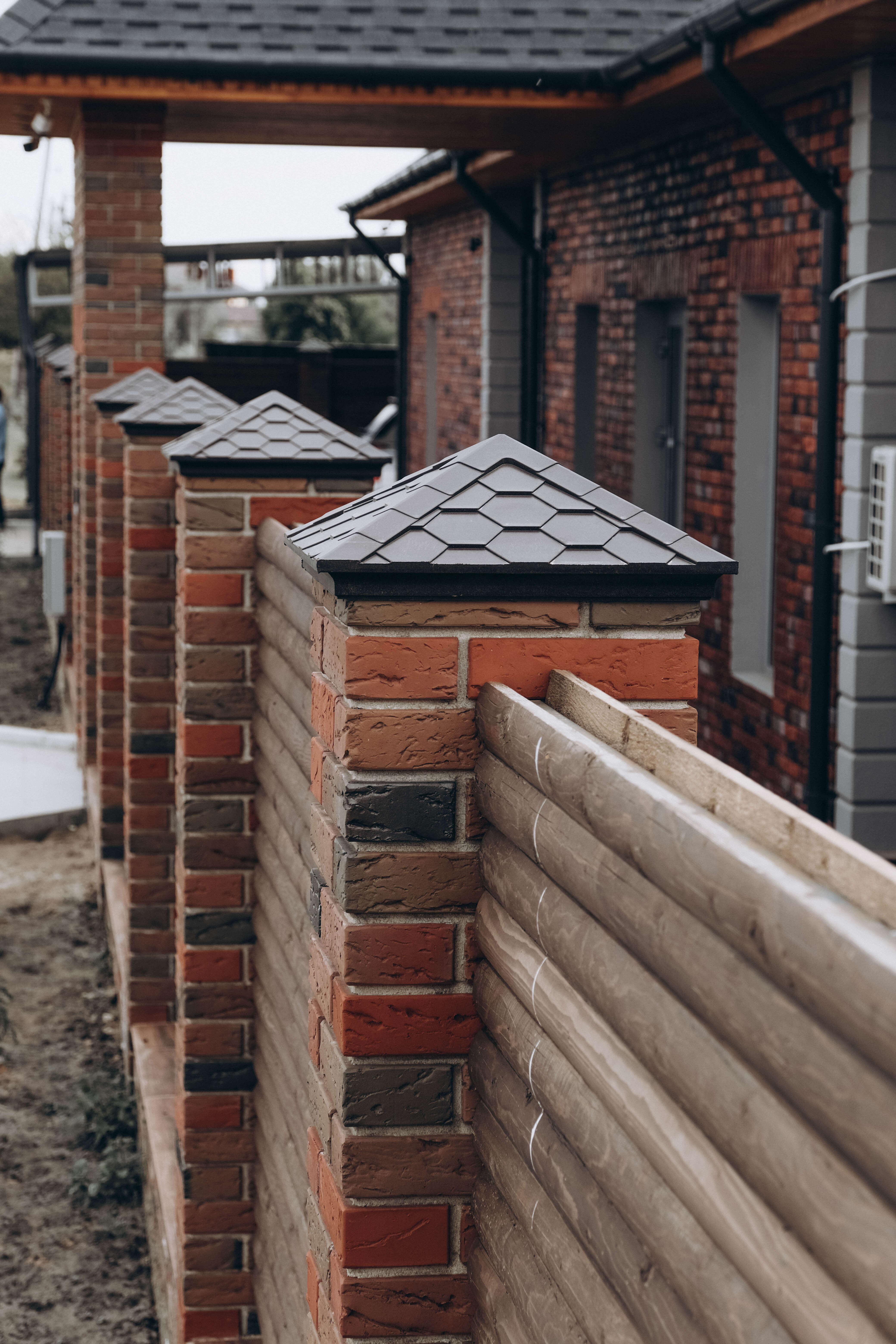 Колпак Zking Эверест Коричневый на столб 1.5х1.5 кирпича (390х390мм) в Кирово-Чепецке фото