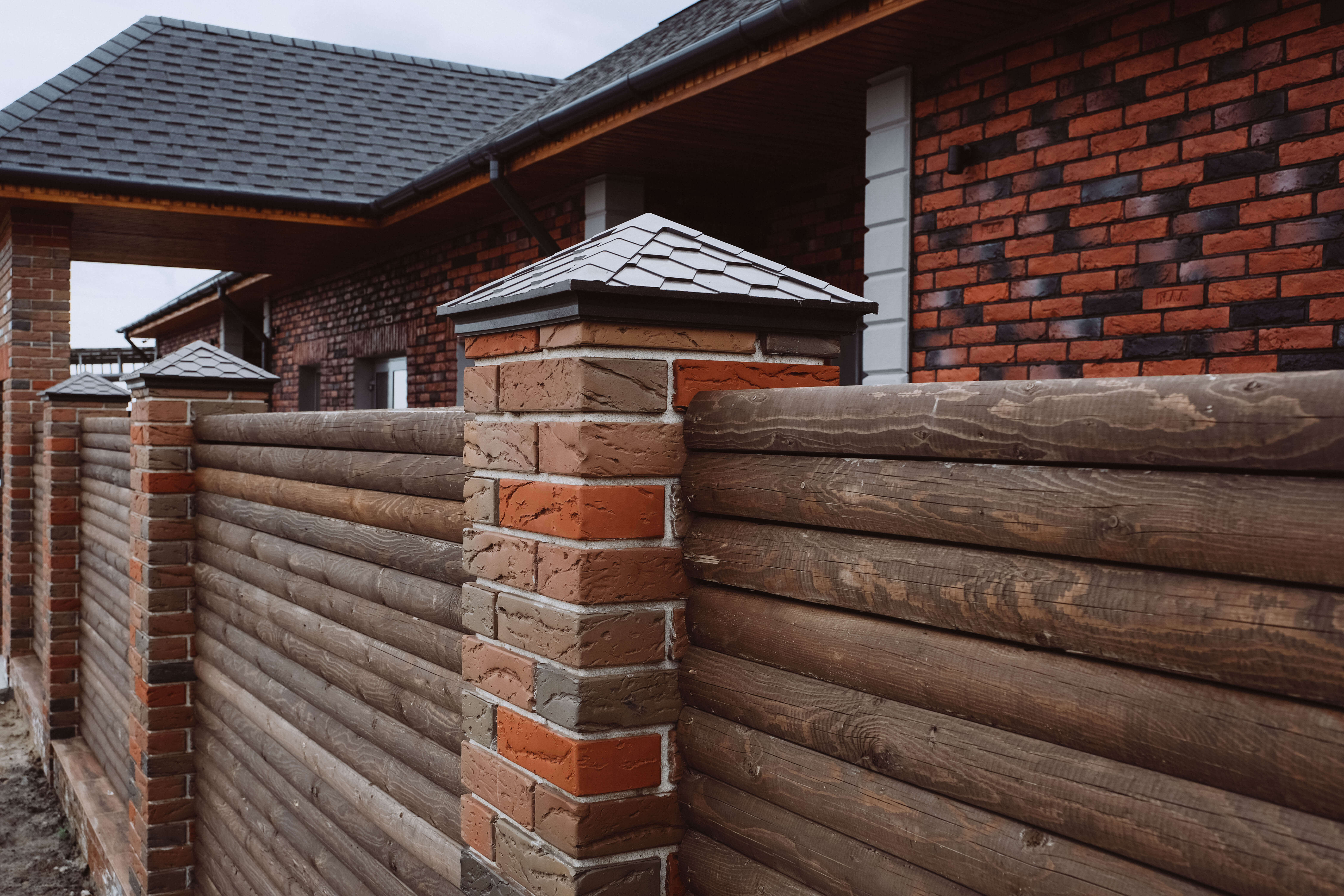 Колпак Zking Эверест Коричневый на столб 1.5х1.5 кирпича (390х390мм) в Кирово-Чепецке фото